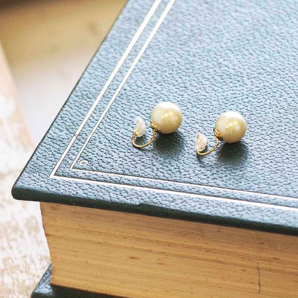 ステンレス 1粒パール ノンホールピアス M (パールサイズ 0.8cm)