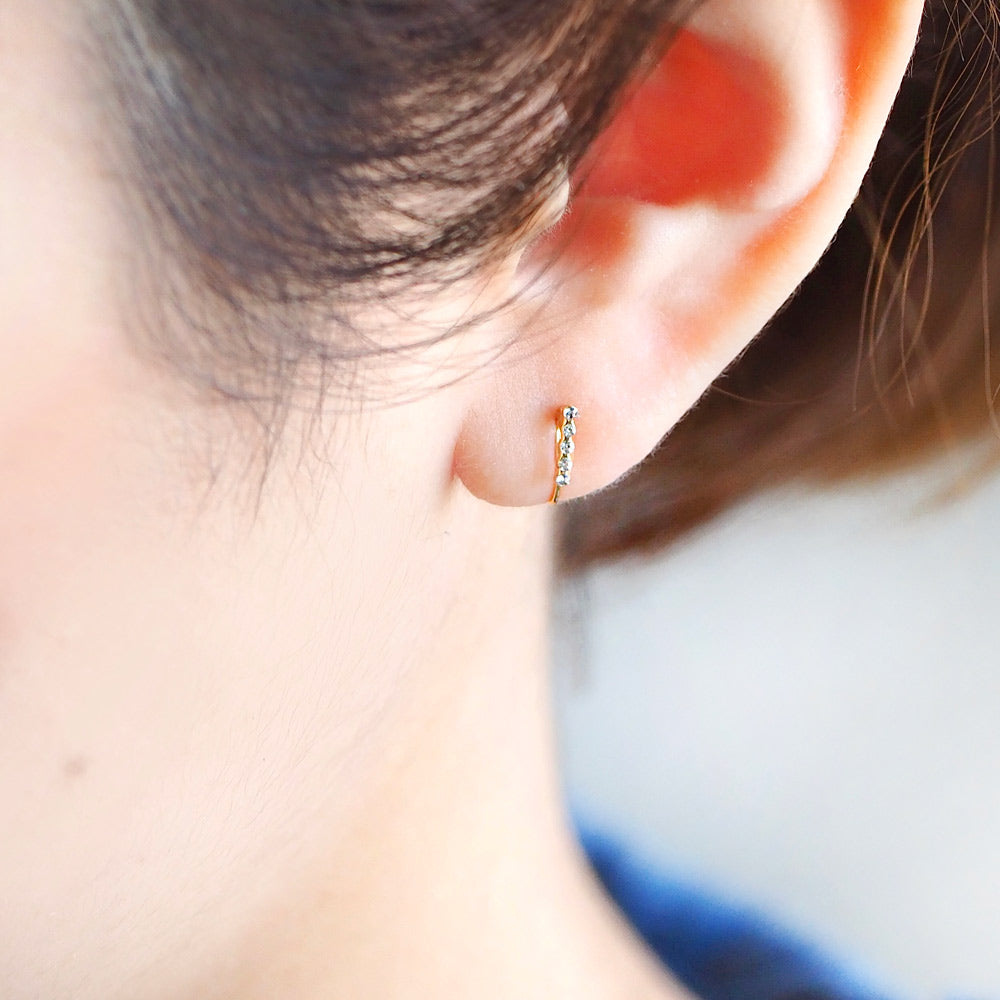 ステンレス 5連ストーン ノンホールピアス