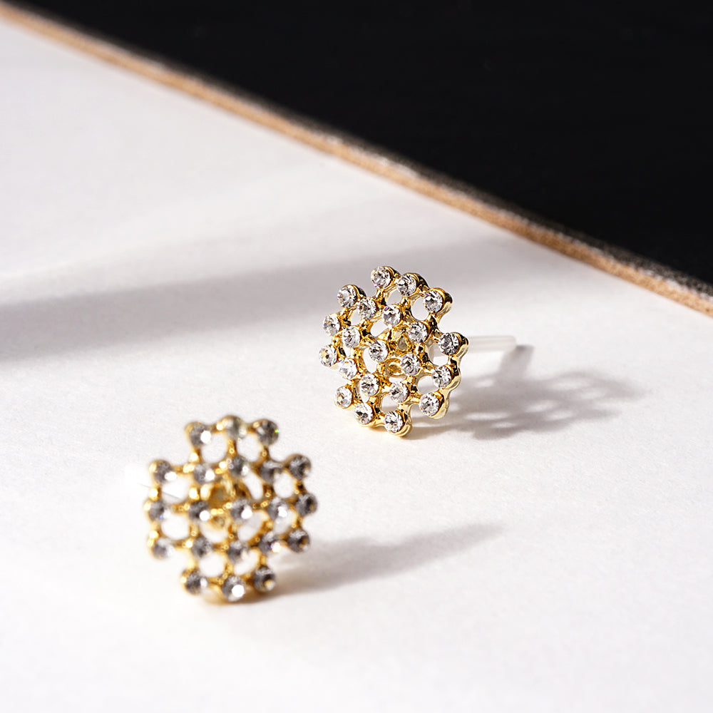 【NEW】ビジューシリーズ ラウンド セラミックポストピアス