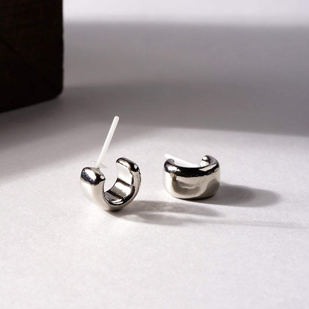 【 金属アレルギー対応 】メタルシリーズ ハーフフープ セラミックポストピアス