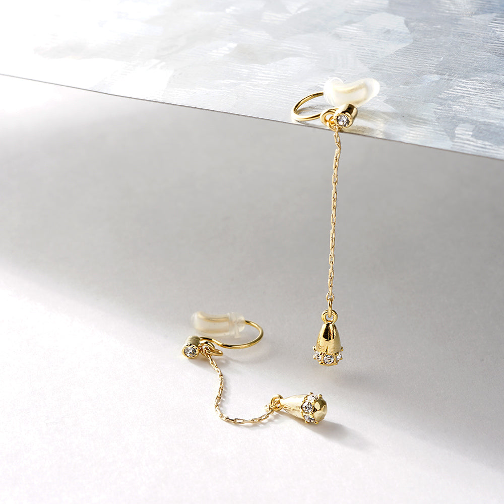 【9/17再入荷】クリスタルガラス チェーンタイプ ノンホールピアス