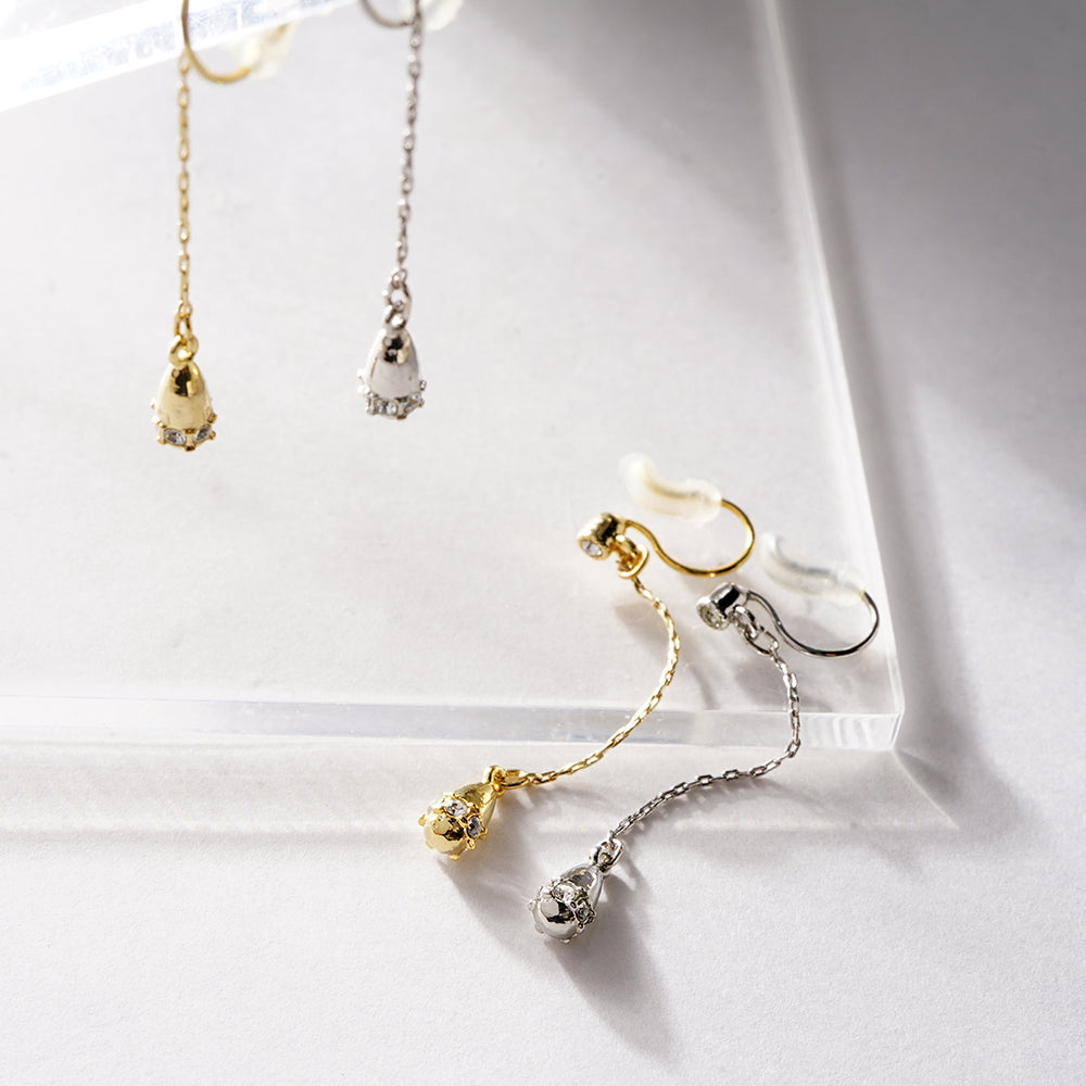 【9/17再入荷】クリスタルガラス チェーンタイプ ノンホールピアス