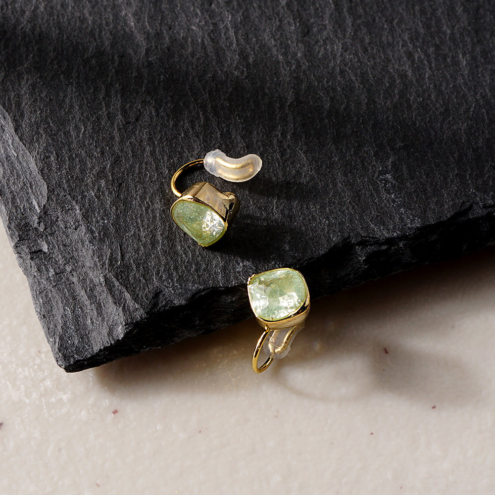 カラーキュービックジルコニア ノンホールピアス