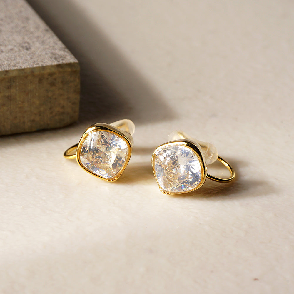 【NEW】カラーキュービックジルコニア ノンホールピアス