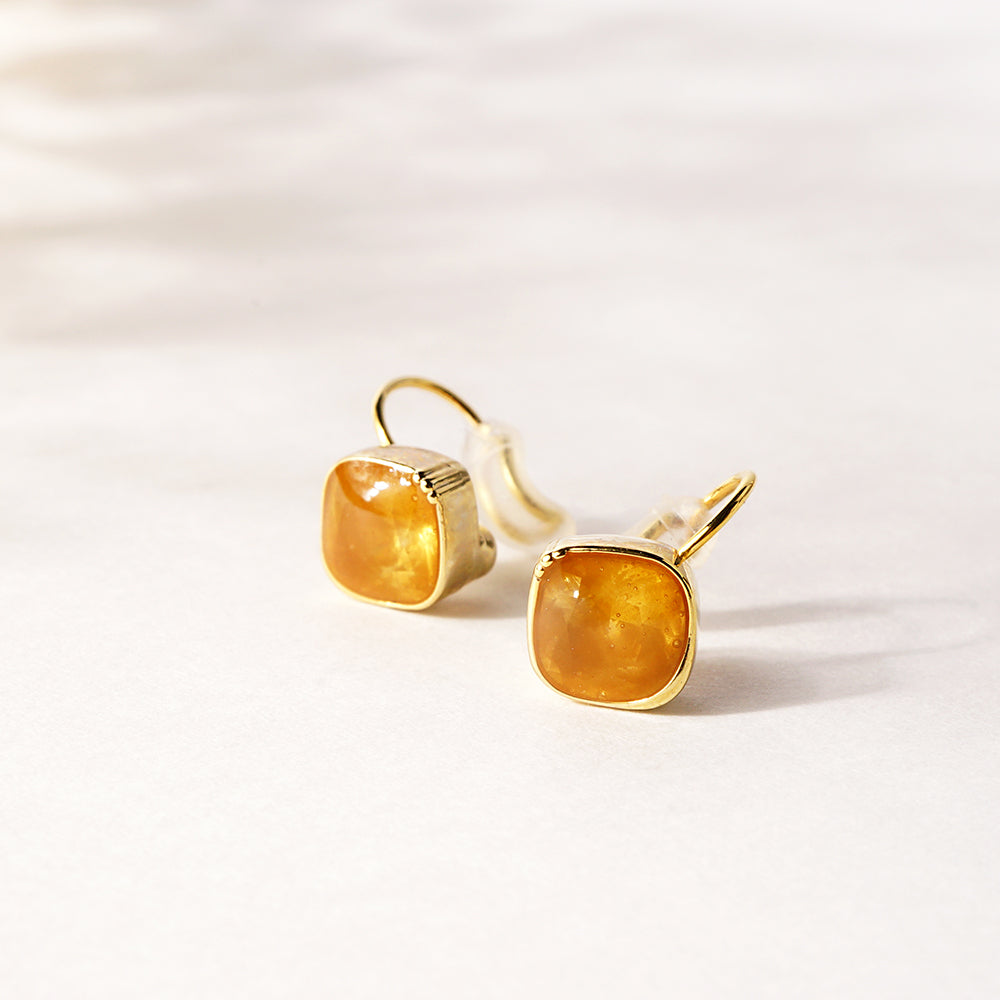 【NEW】カラーキュービックジルコニア ノンホールピアス