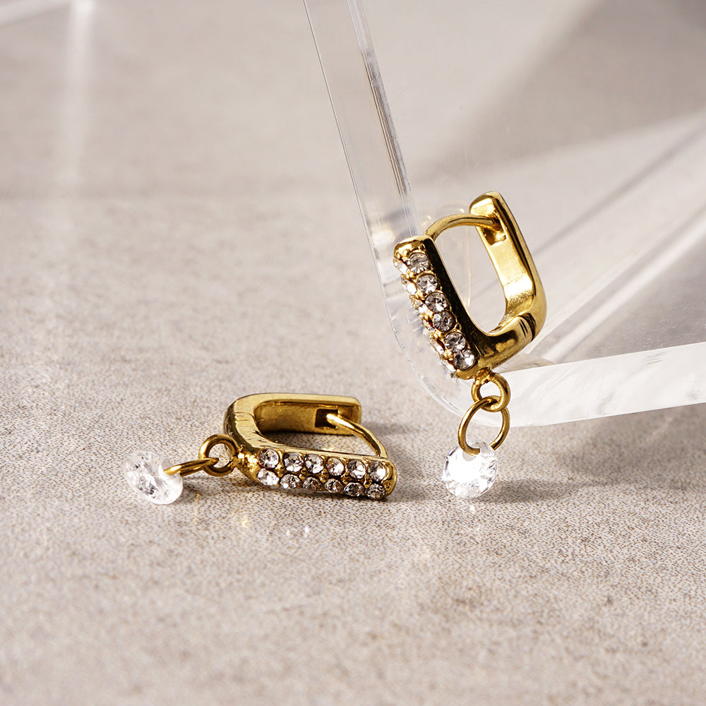 【 金属アレルギー対応 】ステンレス キュービックジルコニアフープピアス