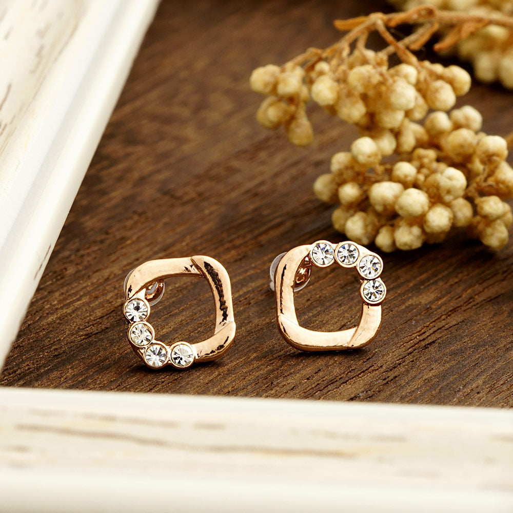 4連ストーン スクエア セラミックポストピアス