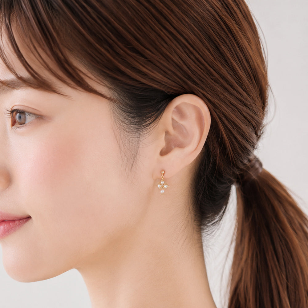 【 金属アレルギー対応 】プチパール クロス セラミックポストピアス