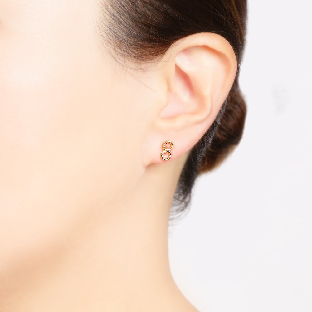 【NEW】メタルシリーズ ツイストリング セラミックポストピアス