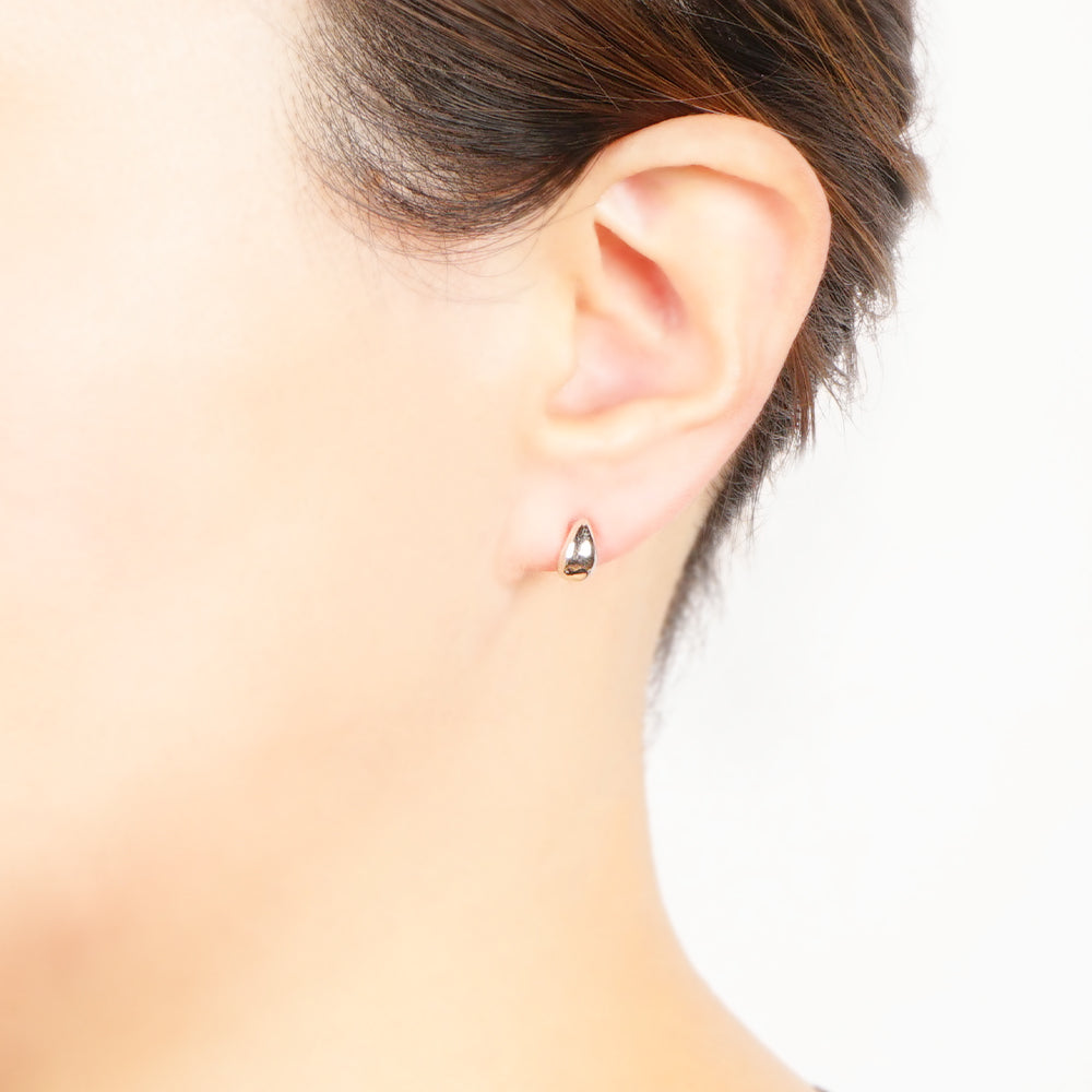 【NEW】【 金属アレルギー対応 】メタルシリーズ ティアドロップ セラミックポストピアス