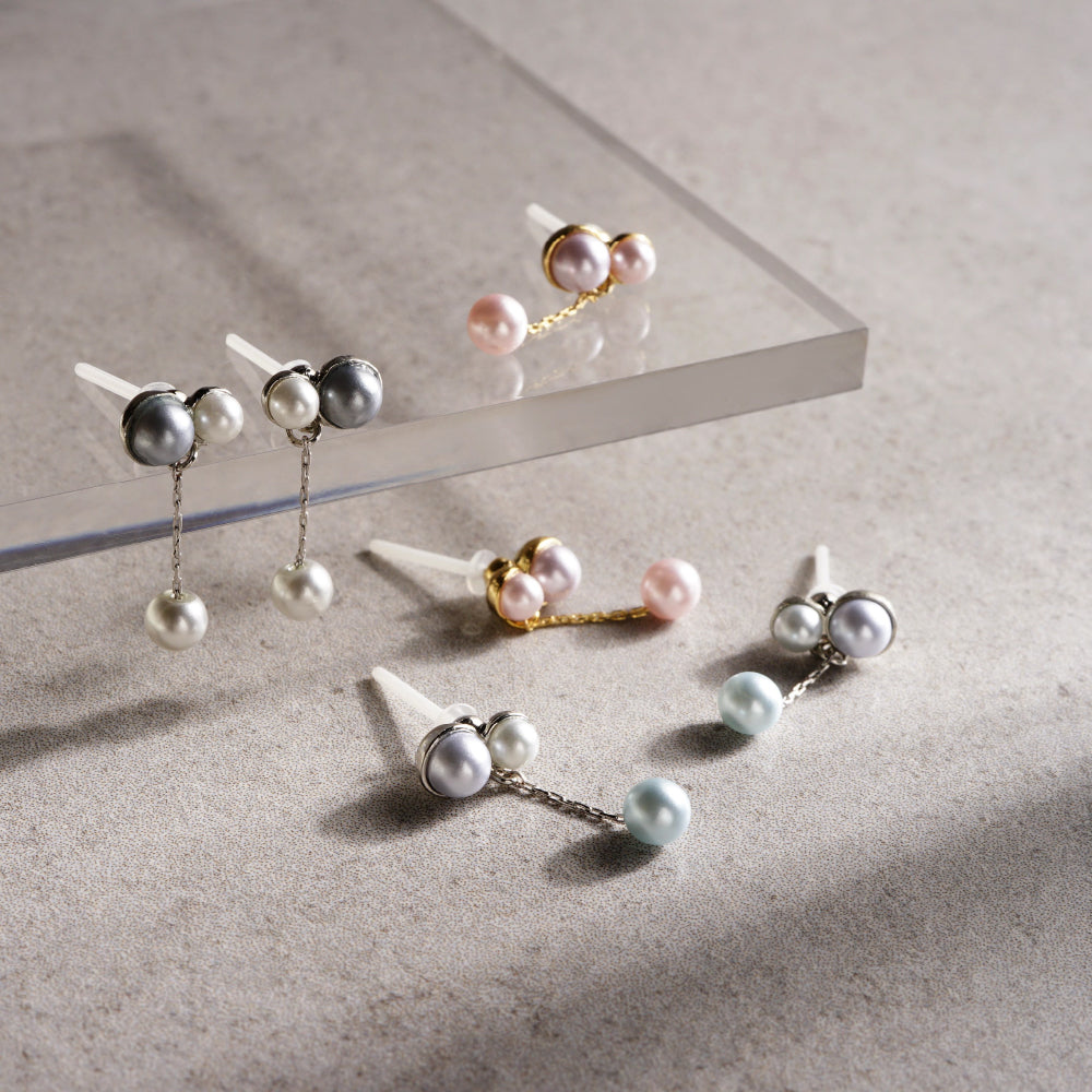 【NEW】【 金属アレルギー対応 】3粒カラーパール セラミックポストピアス