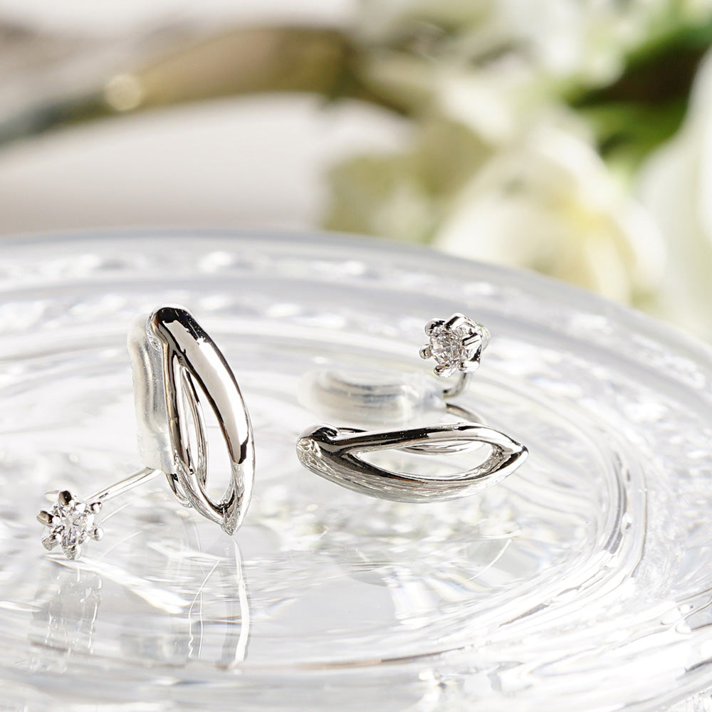 カーブ キュービックジルコニア バックノンホールピアス