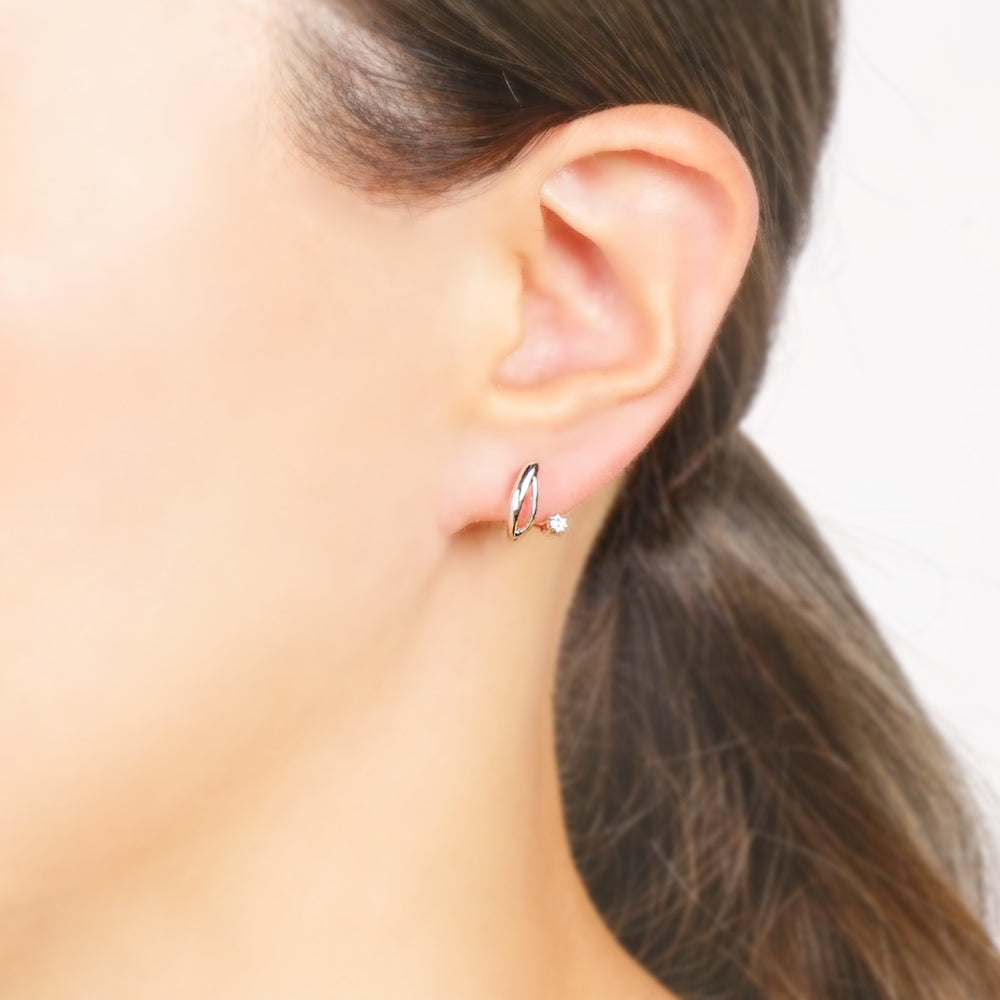 カーブ キュービックジルコニア バックノンホールピアス