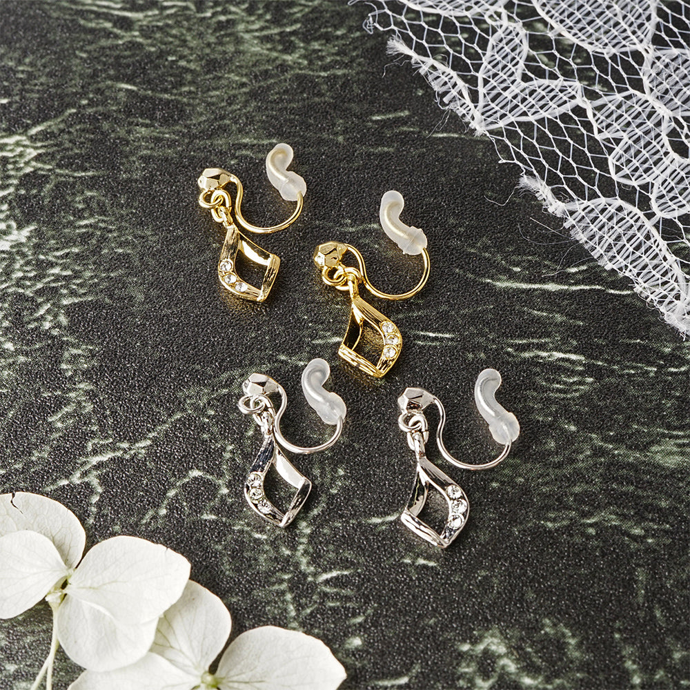 3連ストーン ノンホールピアス