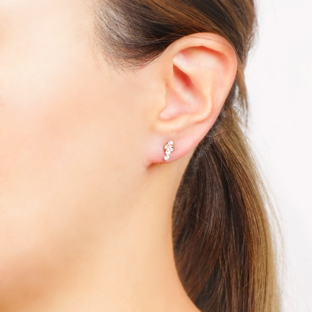 ニュアンスメタル 4連キュービックジルコニア ノンホールピアス