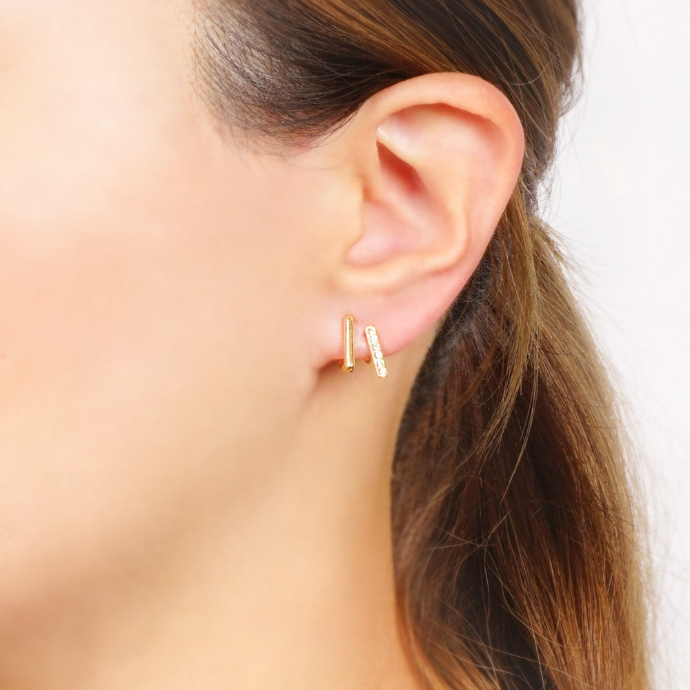 プレーン&ストーン ツインノンホールピアス