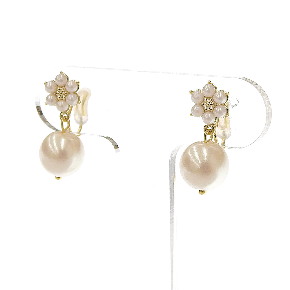 【NEW】メタル×パール フラワー ノンホールピアス