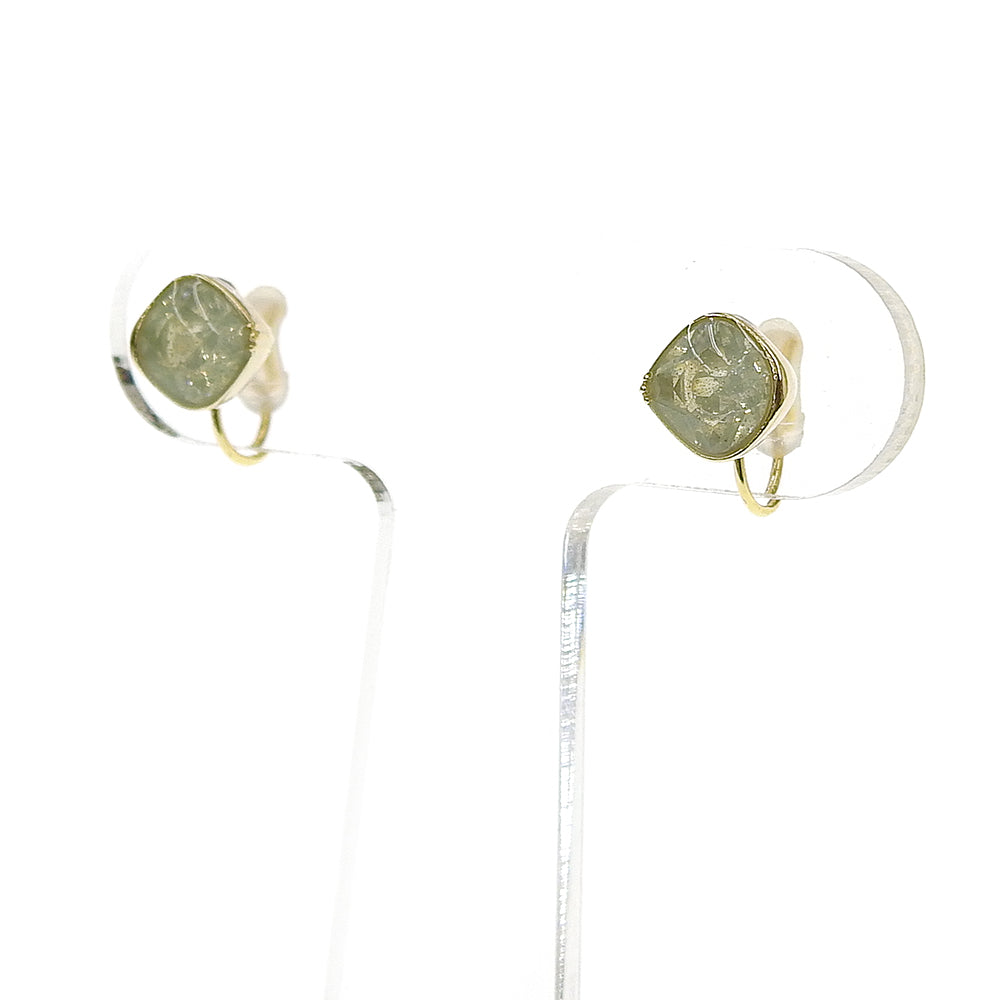 カラーキュービックジルコニア ノンホールピアス