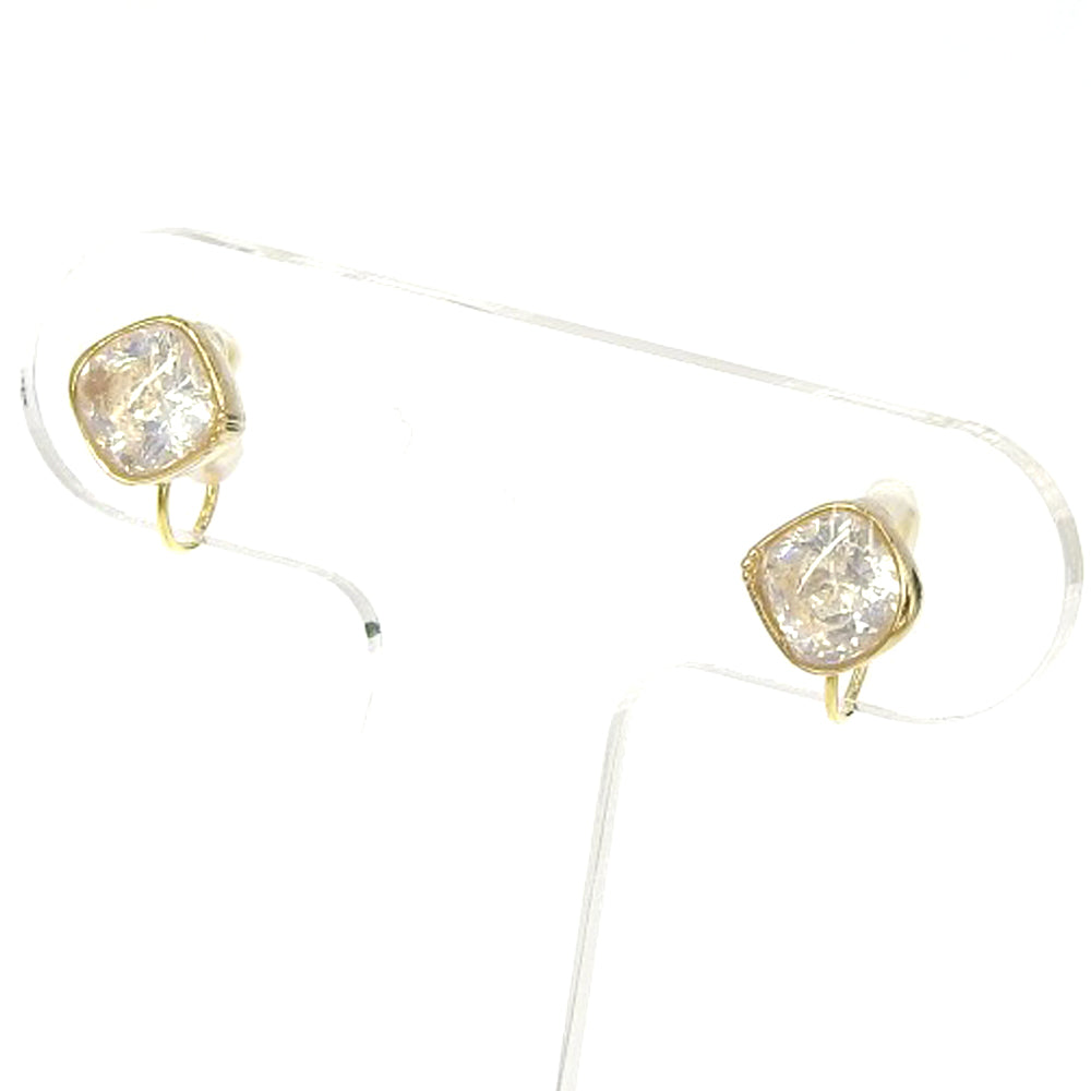 【NEW】カラーキュービックジルコニア ノンホールピアス