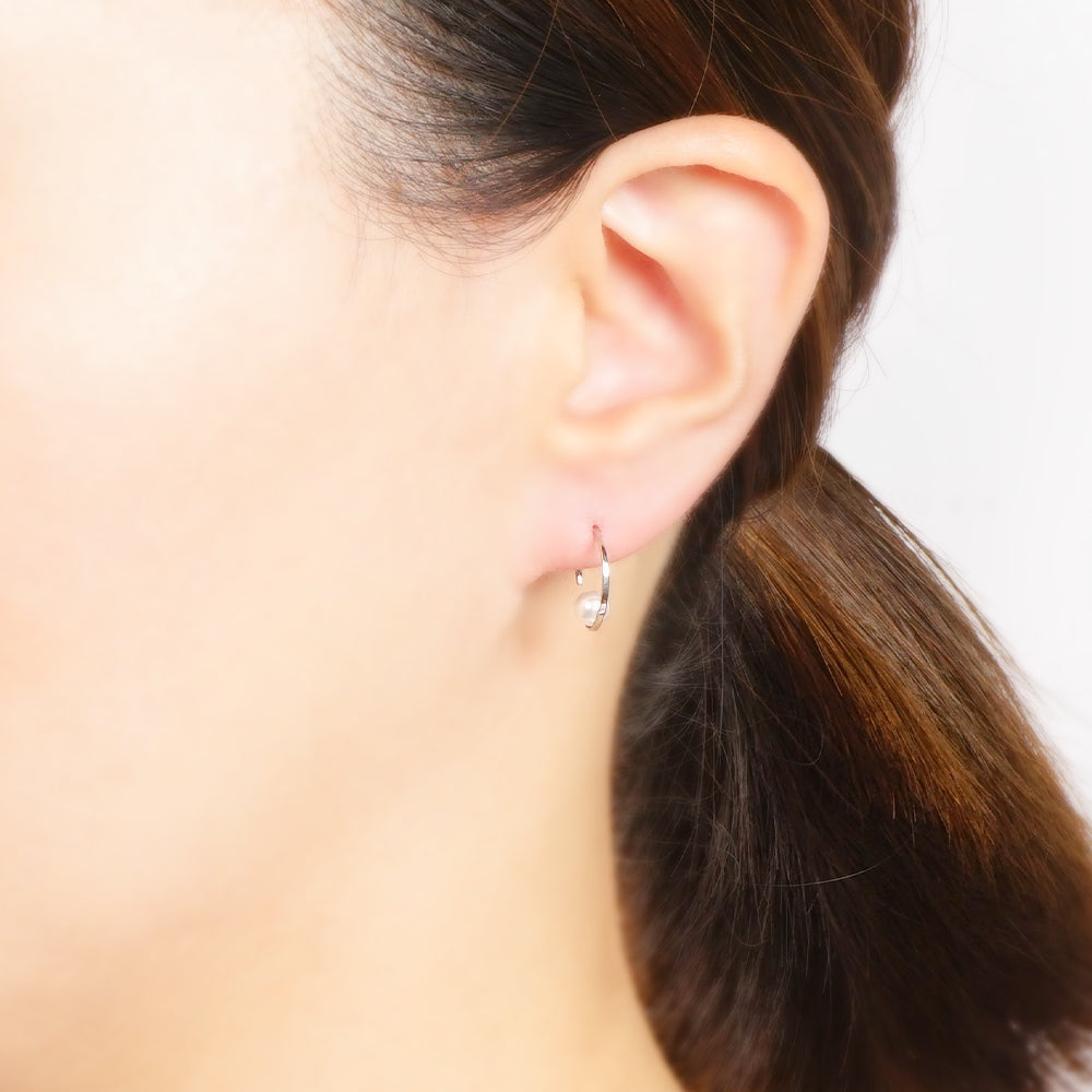 【NEW】ステンレス キャッチレス パール フープ ピアス