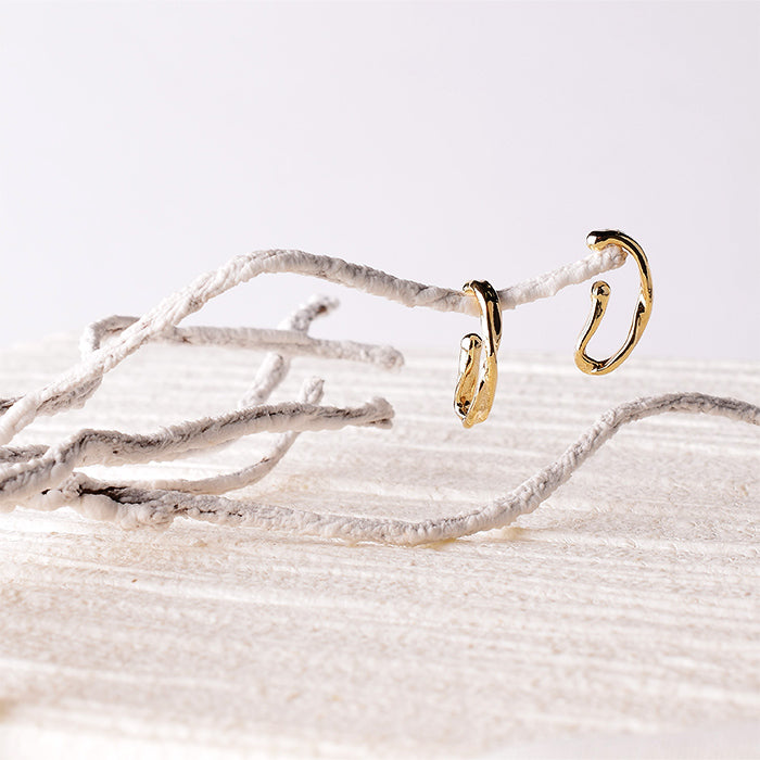 フックイヤリング