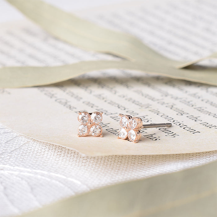 【NEW Color】キュービックジルコニア フラワー ピアス