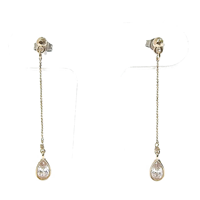 キュービックジルコニアチタンポストピアス