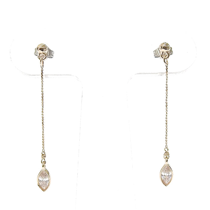 キュービックジルコニアチタンポストピアス