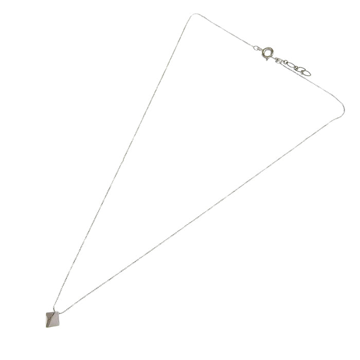 スクエアネックレス