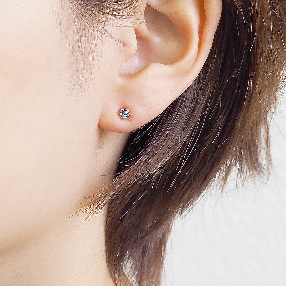 キュービックジルコニア セラミックポストピアス