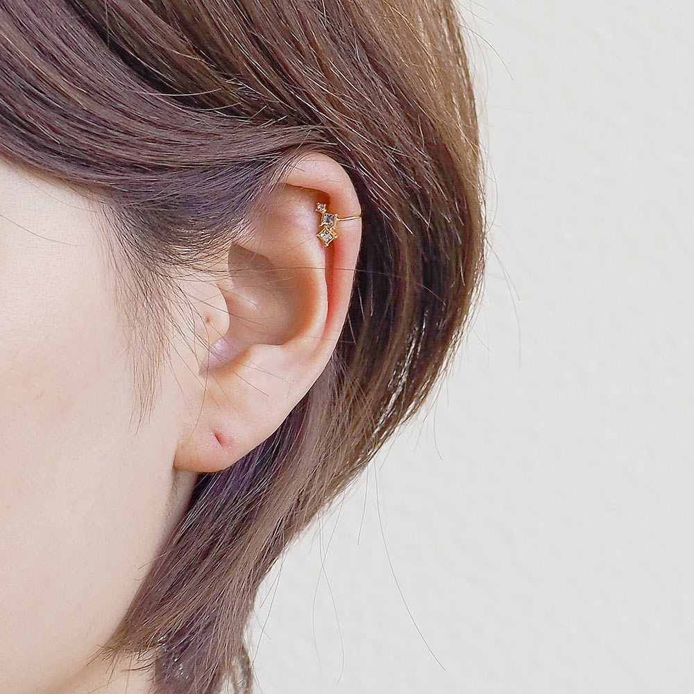 スクエアフォルム イヤーカフ