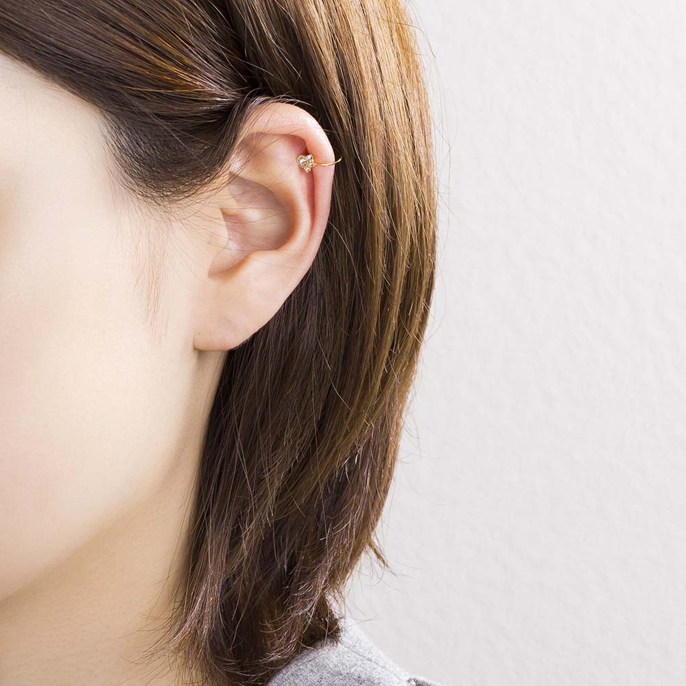 4連ビジュー イヤーカフ