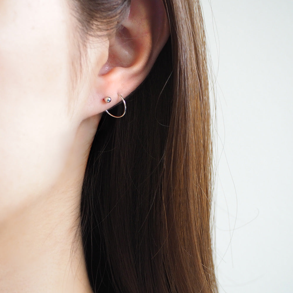 スパイラルダブルピアス