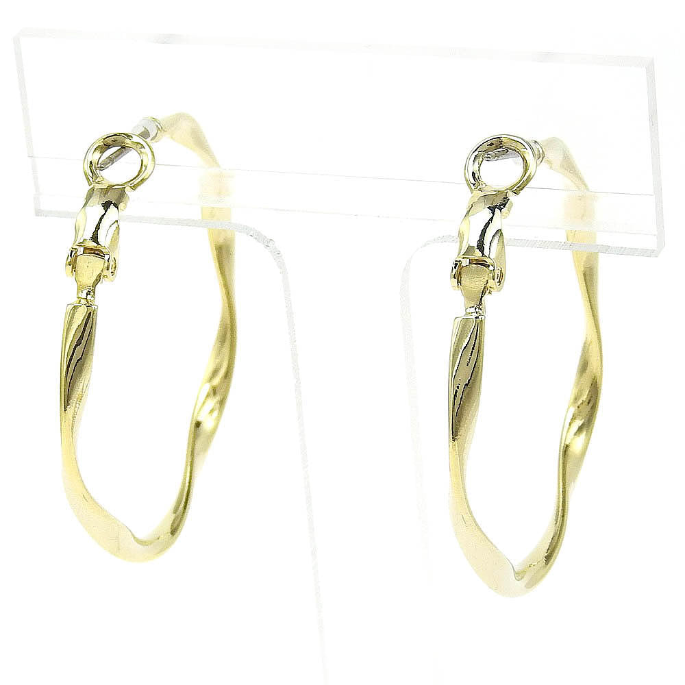 ツイストフープピアス