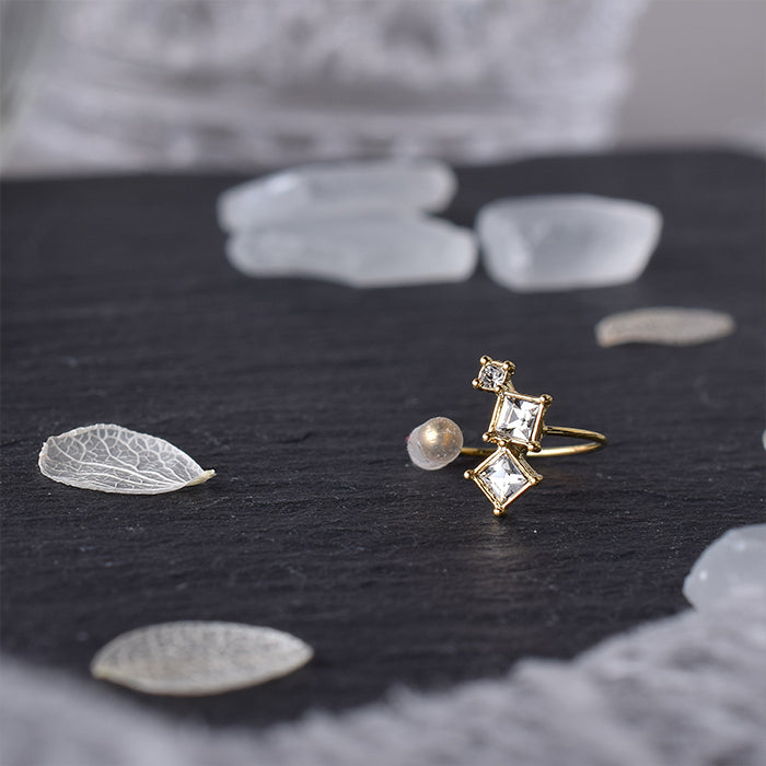 スクエアフォルム イヤーカフ