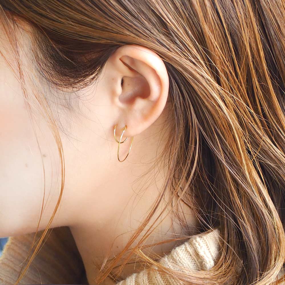 スパイラルダブルピアス