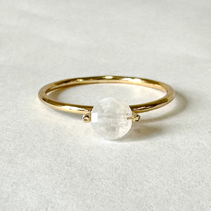 【6月 誕生石】Natural stone×Sterling silver ホワイトムーンストーンリング