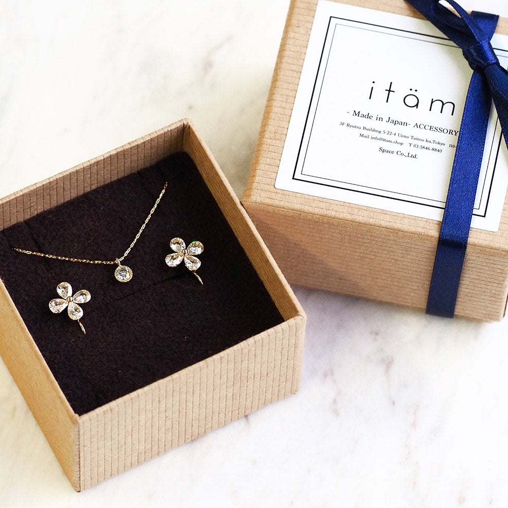 キュービックジルコニア フラワーノンホールピアス 痛くない イヤリング 金属アレルギー対応 日本製 itam ピアスみたいに見える