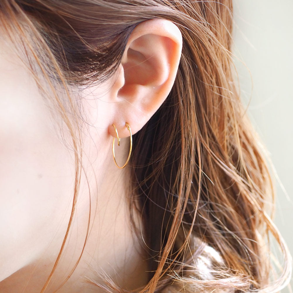 スパイラルダブルピアス