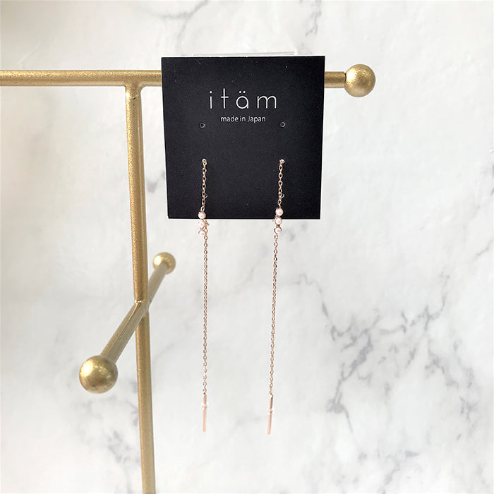 3連パールチェーンピアス