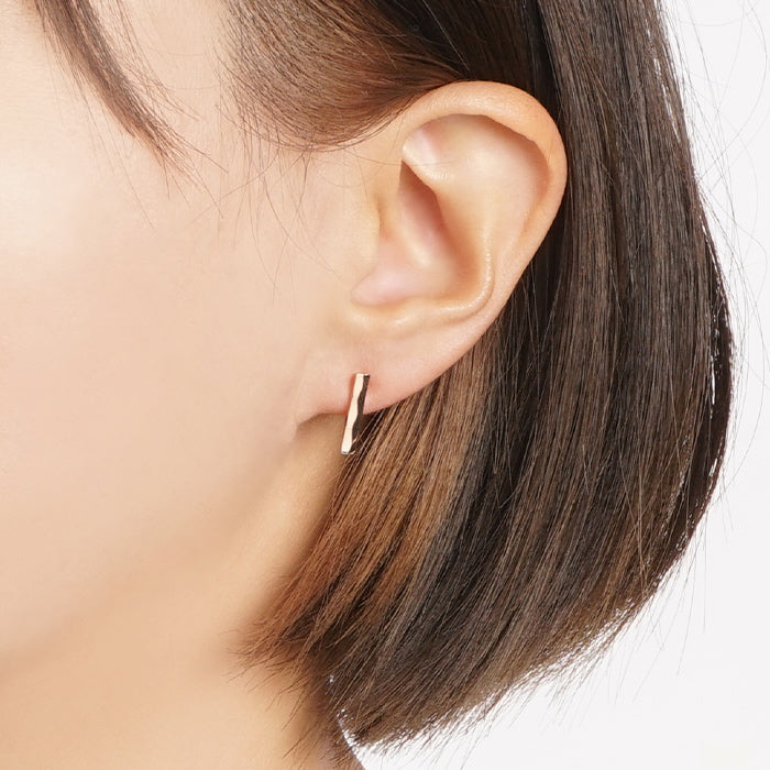ダイヤカット セラミックポストピアス