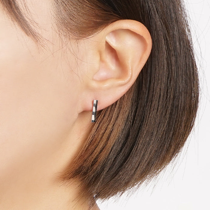 ダイヤカット セラミックポストピアス