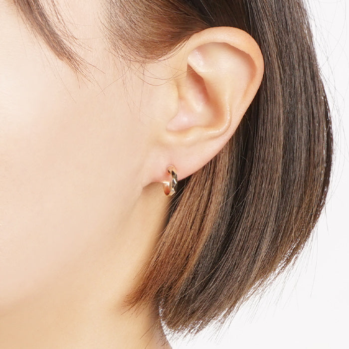 ダイヤカットフープ セラミックポストピアス