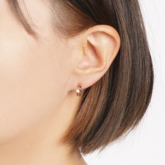ダイヤカットセラミックポストピアス