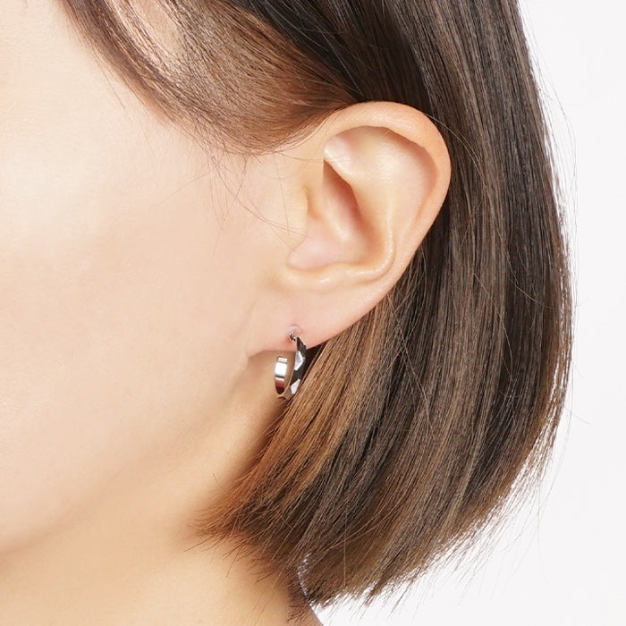 ダイヤカットフープ セラミックポストピアス