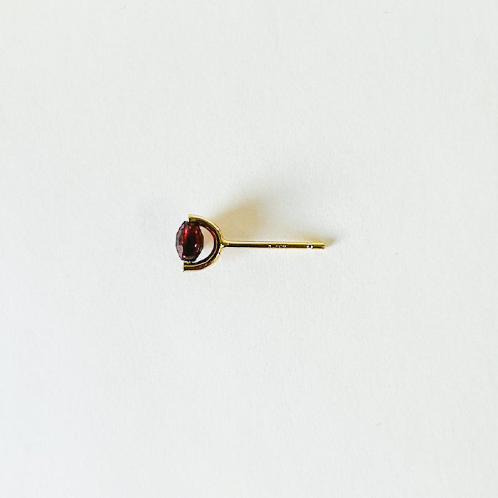 【1月 誕生石】Natural stone ガーネット シングルピアス