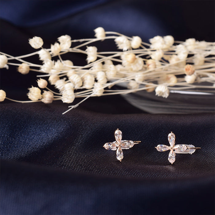 【NEW Color】キュービックジルコニア フラワー ノンホールピアス