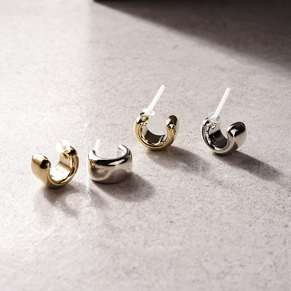 【 金属アレルギー対応 】メタルシリーズ ハーフフープ セラミックポストピアス