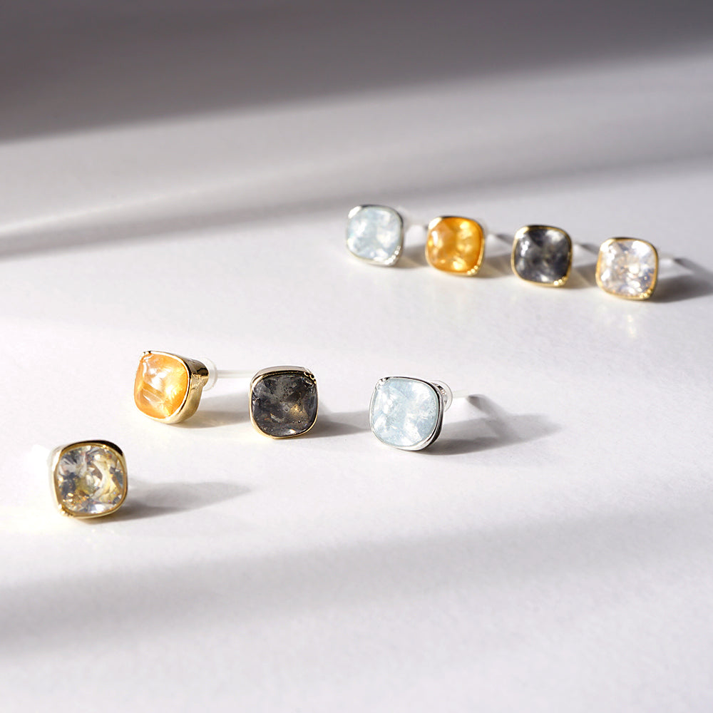 【 金属アレルギー対応 】カラーキュービックジルコニア セラミックポストピアス