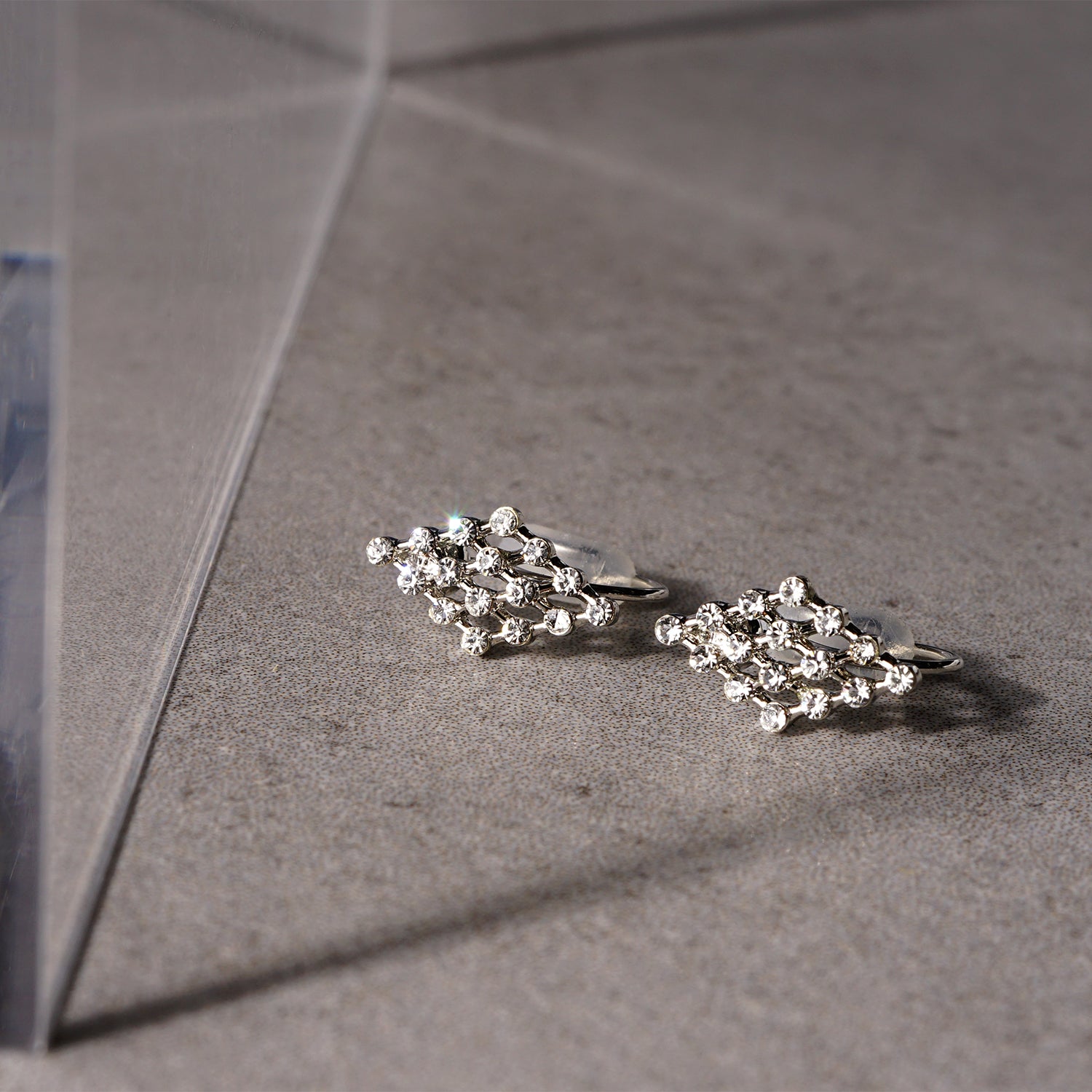 【NEW】ビジューシリーズ  ダイヤ ノンホールピアス